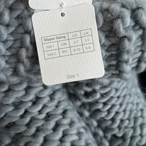 NEW Simons Slippers - Picture 5 of 5